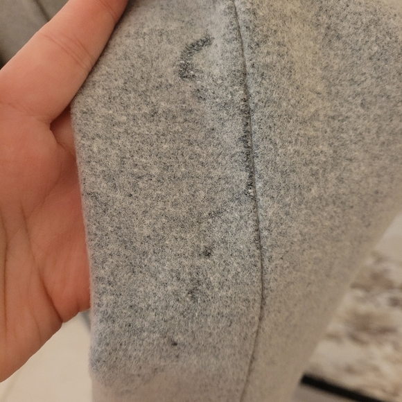 Babaton Aritzia warm italian wool in size medium - Picture 12 of 12